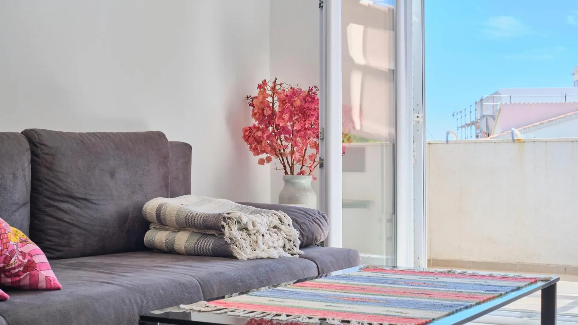 Sunshine Suites By Litto تروغير شقة