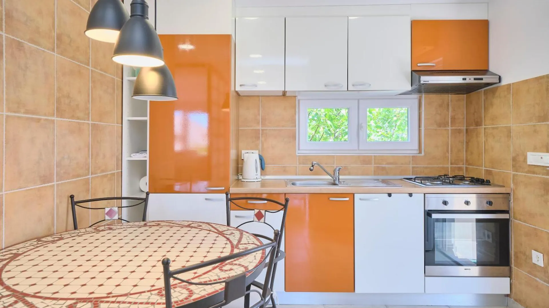 Sunshine Suites By Litto تروغير